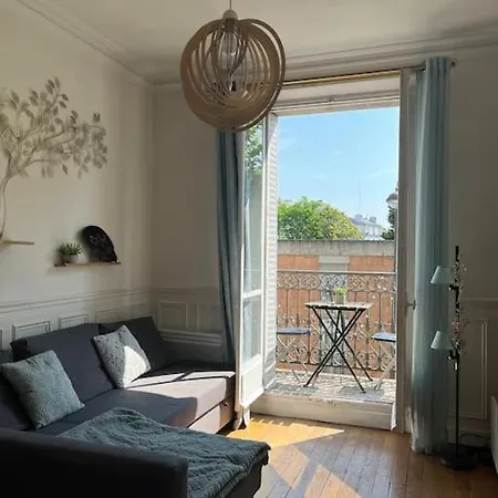 Apartment Beautiful With Balcony