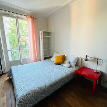 Beautiful With Balcony Apartment *